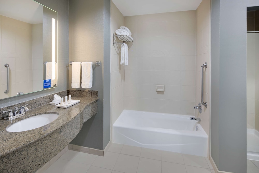 Hilton Garden Inn Tyler 18/70