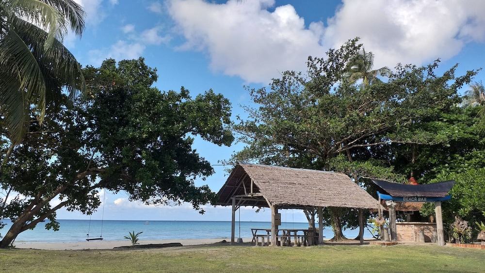 Mutiara Beach Resort 59/69
