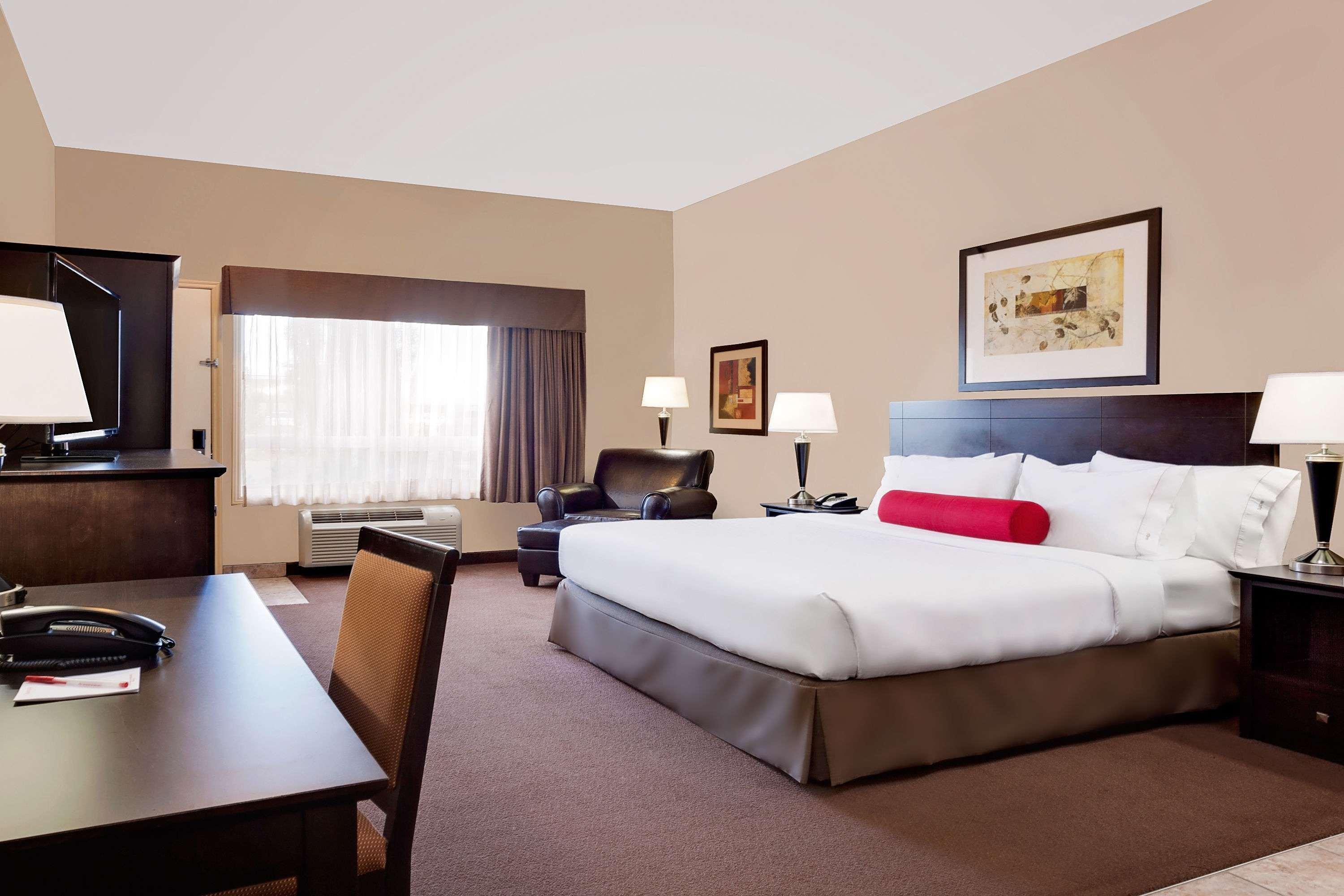 Room, Double Bed