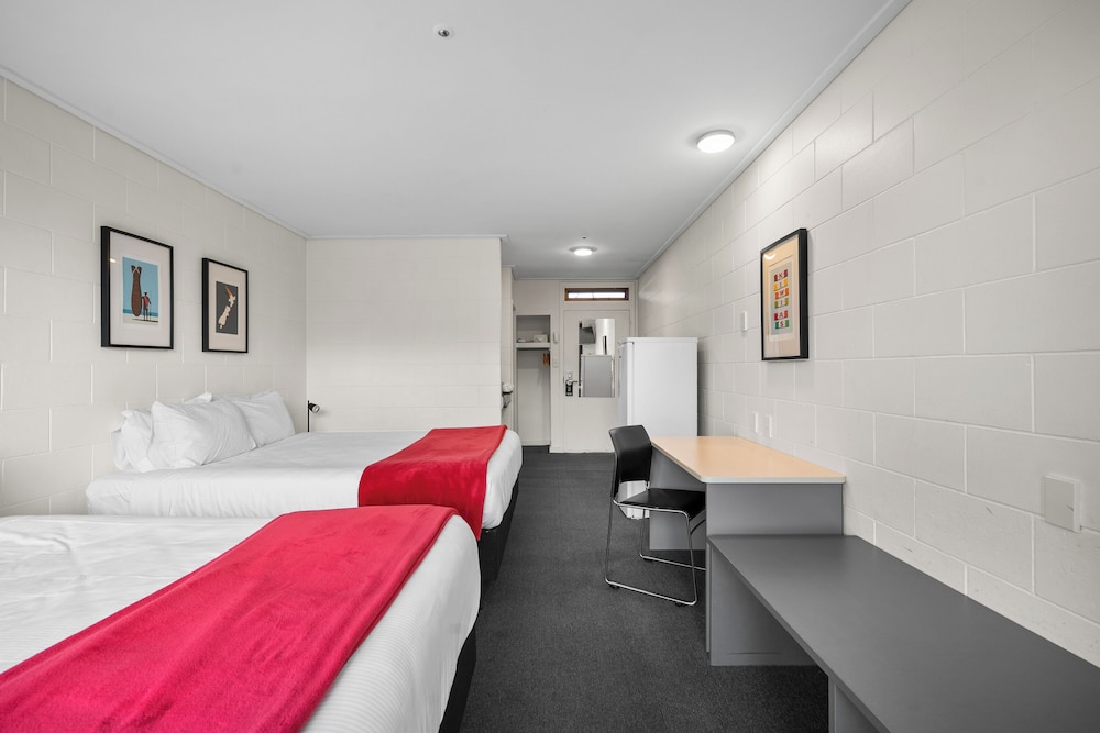 Garden Court, Studio, 2 Queen Beds