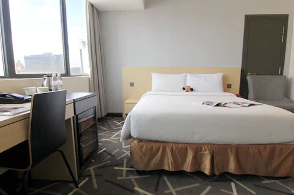 Pacific Express Hotel Central Market 20/50