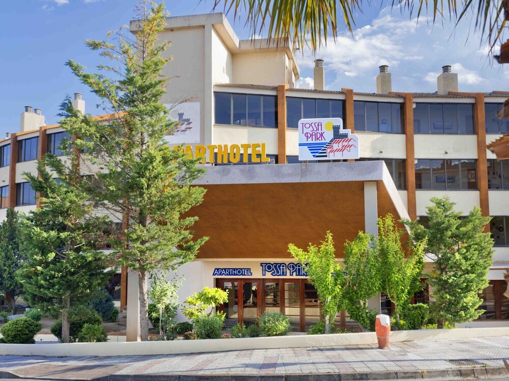 Aparthotel GHT Tossa Park 6/50