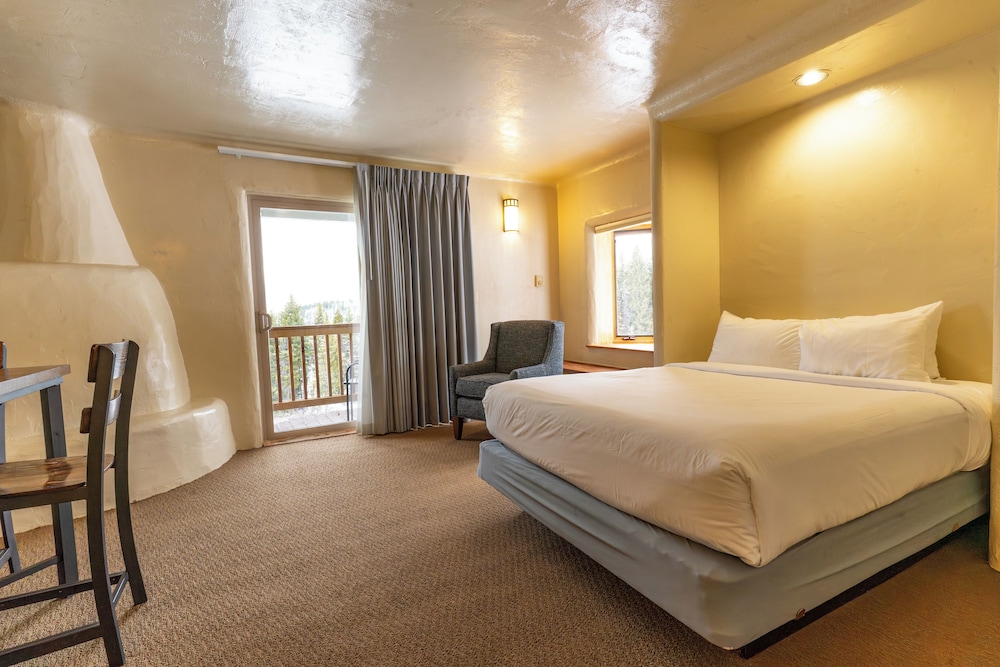 Sioux Lodge Suites by Grand Targhee Resort 13/50