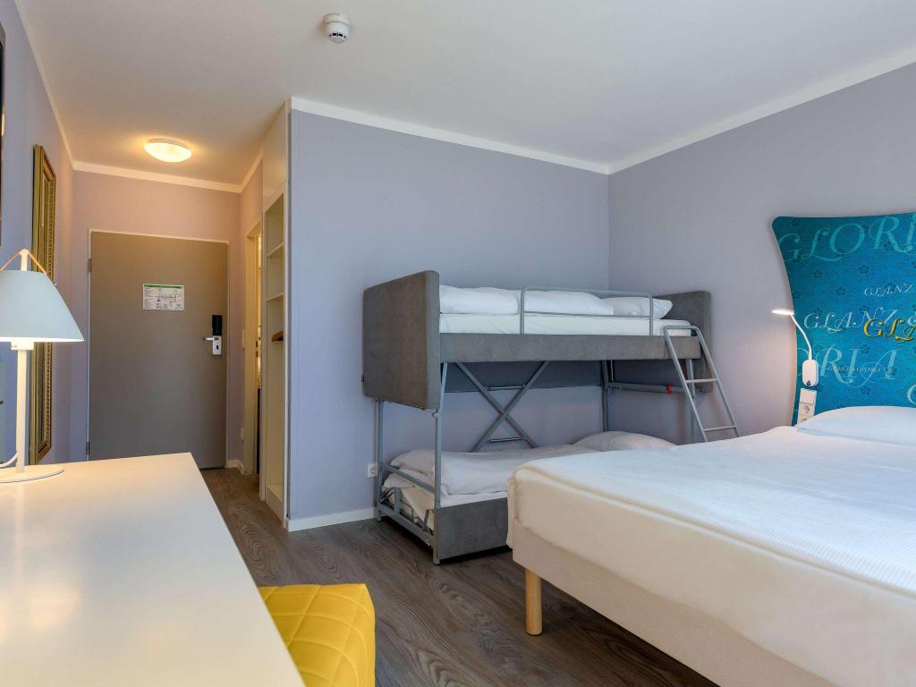 Family, Bunk Bed, Sofa, ibis Styles Regensburg 10/10