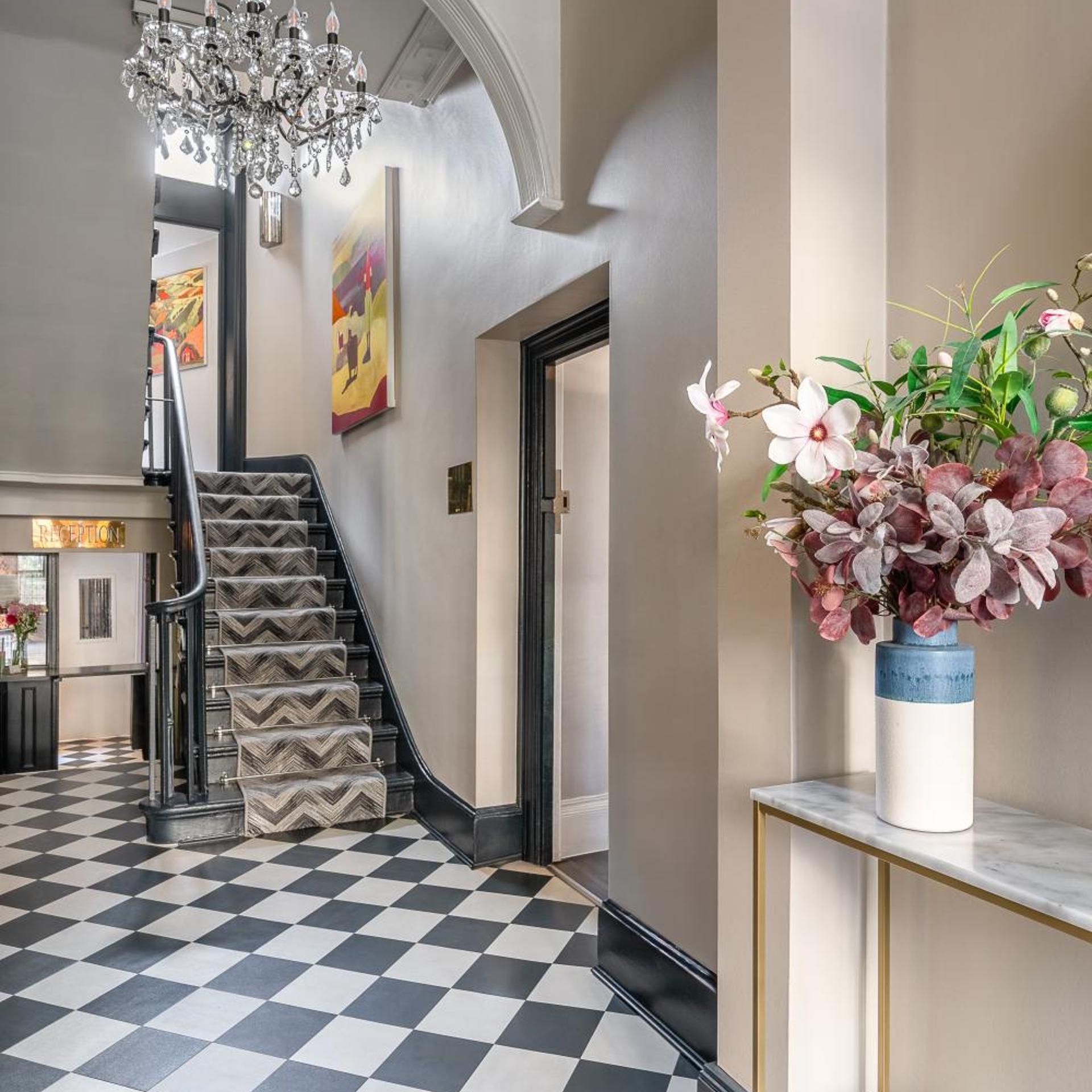 Harlingford Hotel 3/50