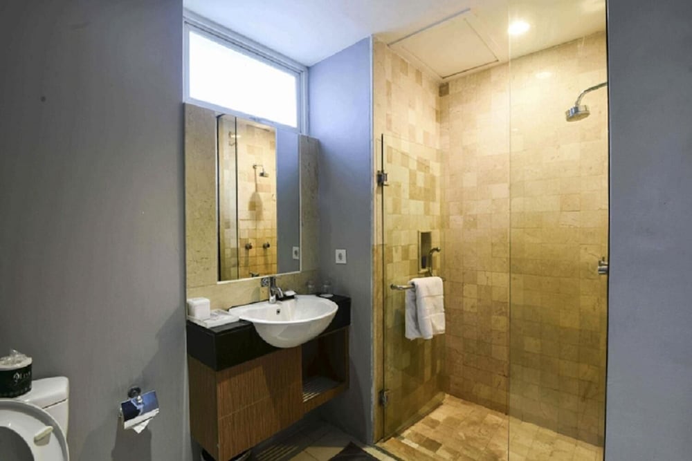 The Malibu Suites Balikpapan 33/36