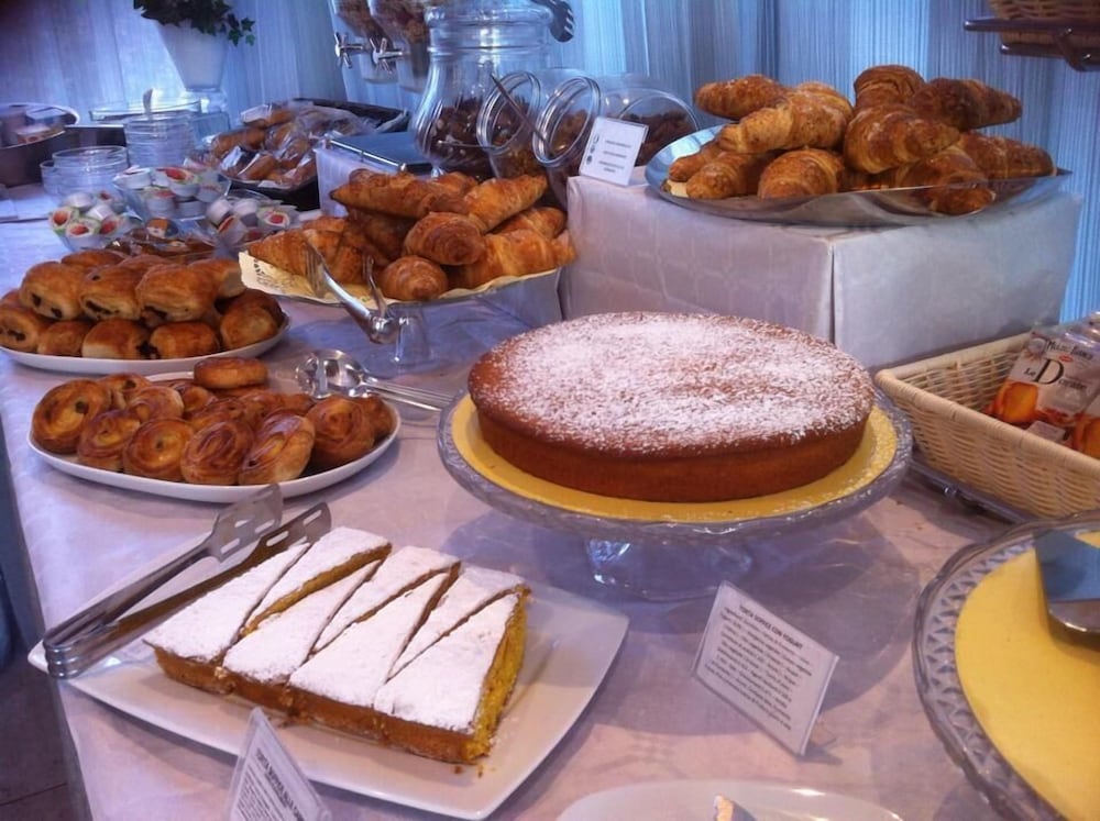 La Grotta Hotel photo2