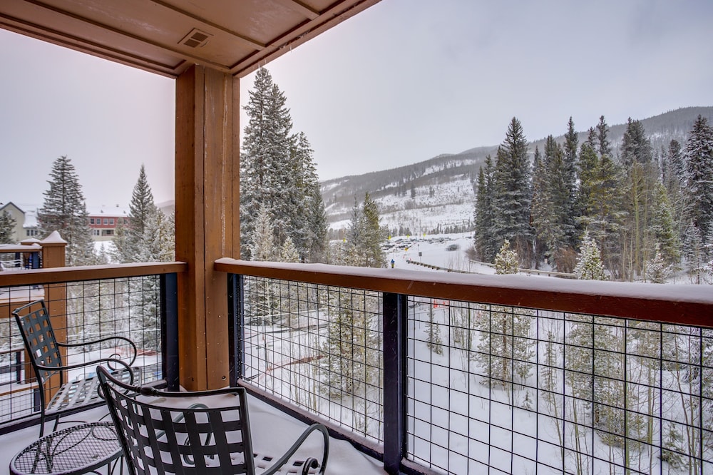 Springs 2 Bed 3 Bath Murphy 30/50
