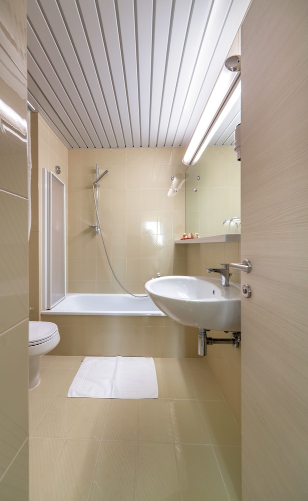 Hotel Elisabeth Due 22/50