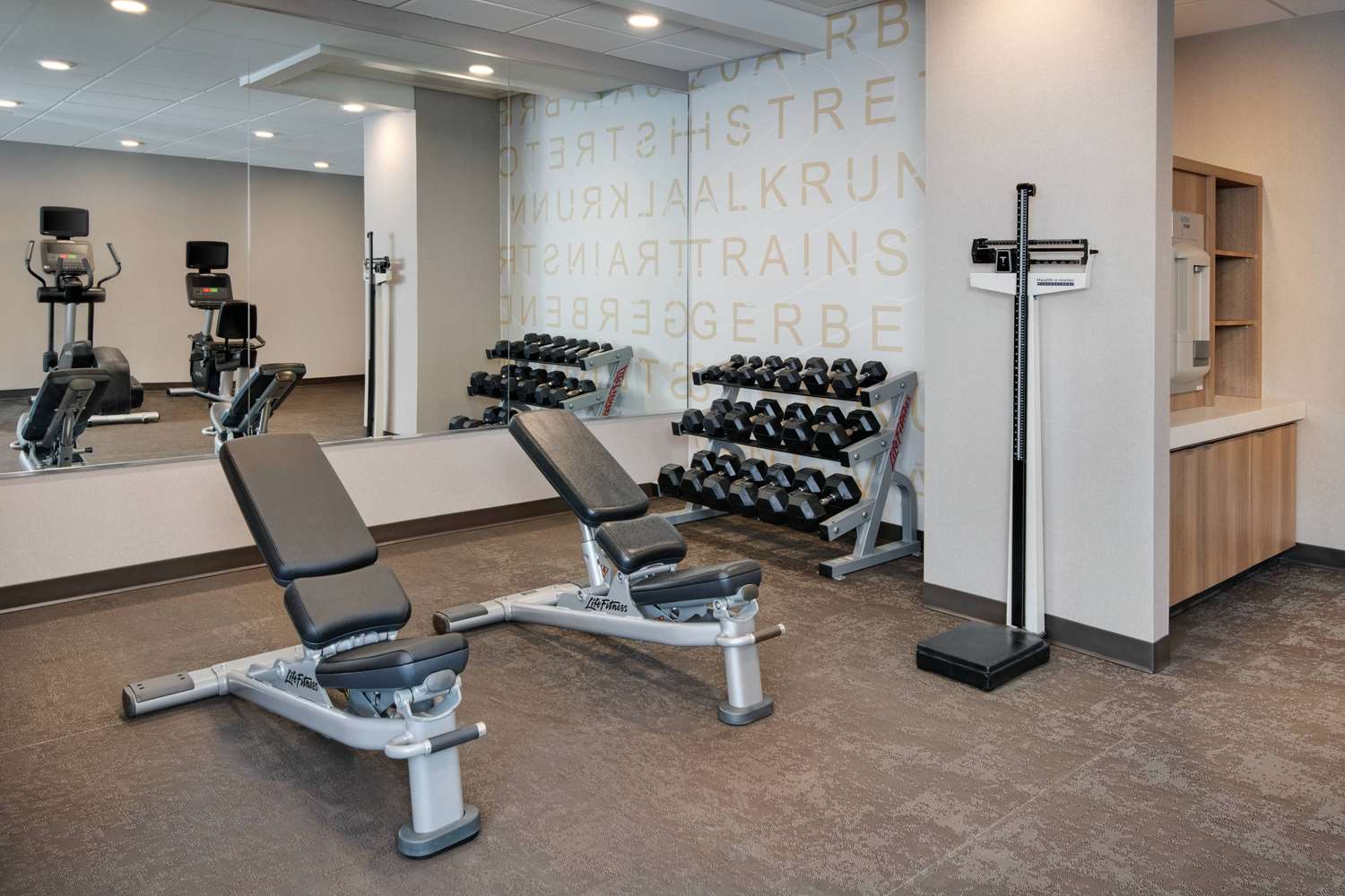 Sonesta ES Suites Atlanta Alpharetta North Point Mall 32/50