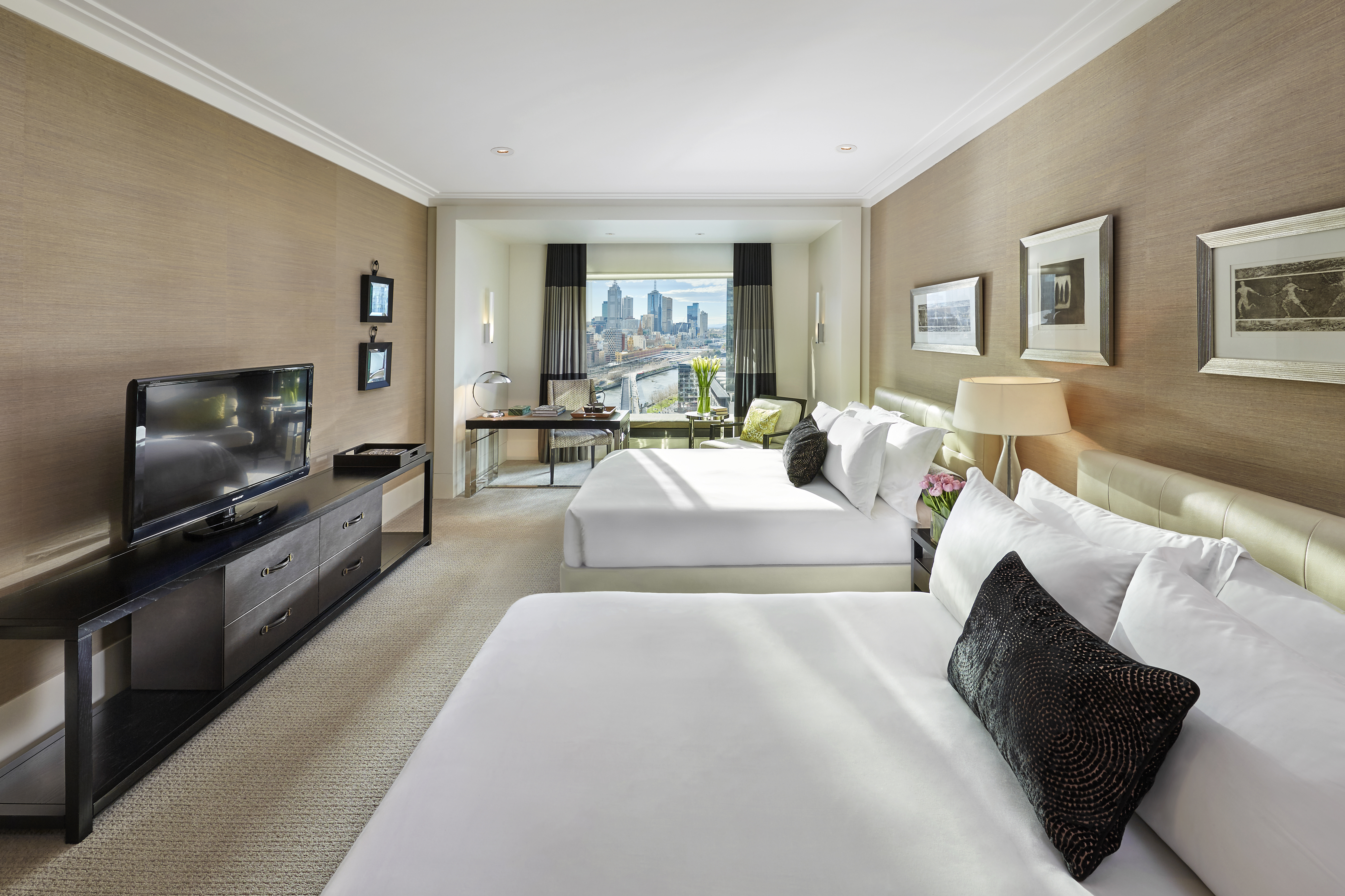 Crown Towers Melbourne 4/20
