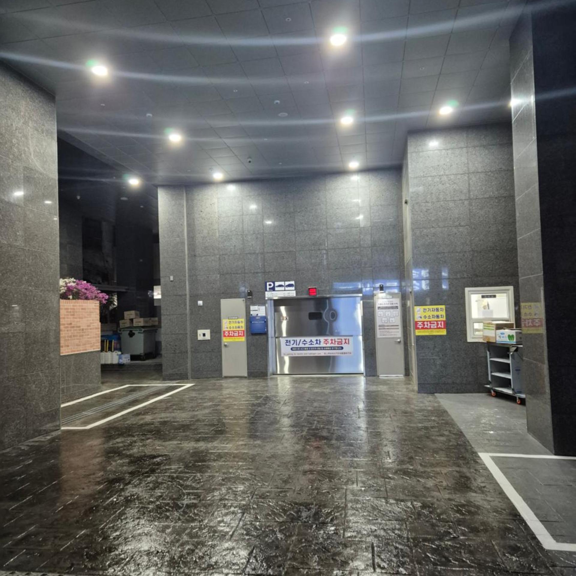TRAVELUS Myeongdong 42/50