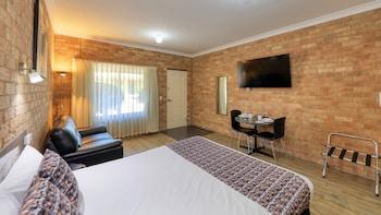 Spa, Suite, Corner