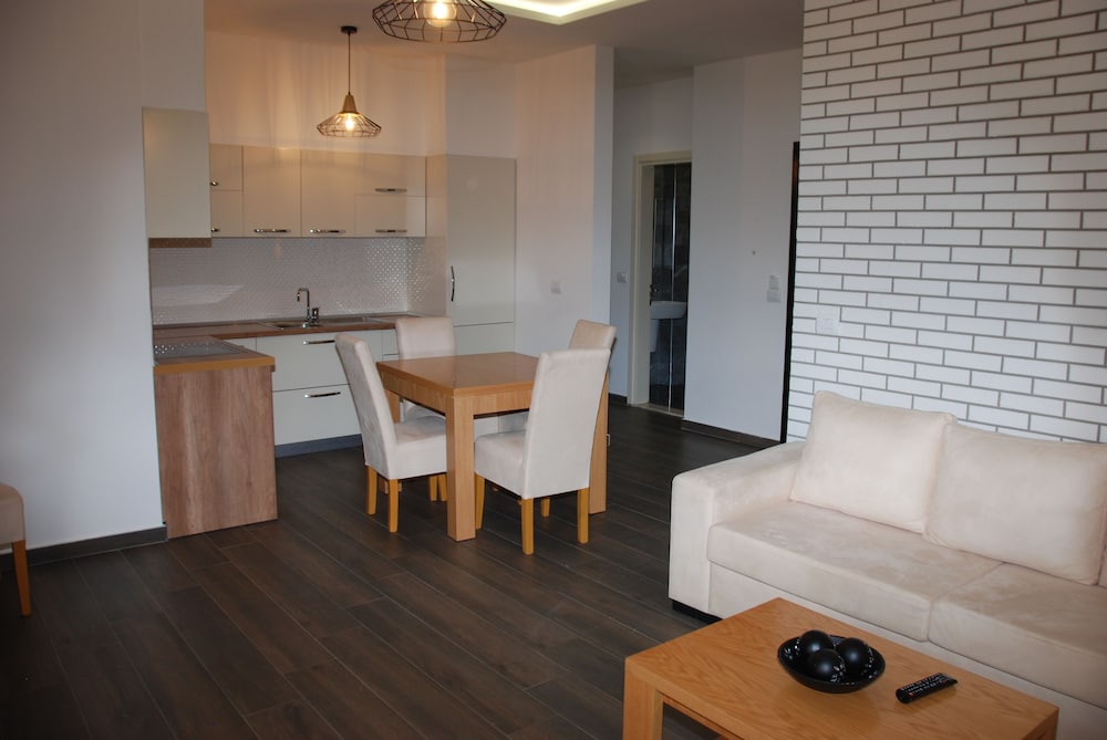 Sunrise Luxury Apartment 27/50