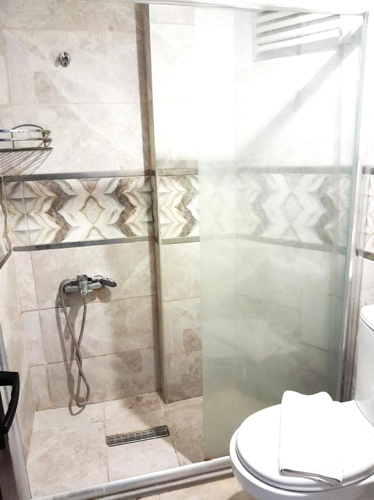 Altun Hotel 37/40