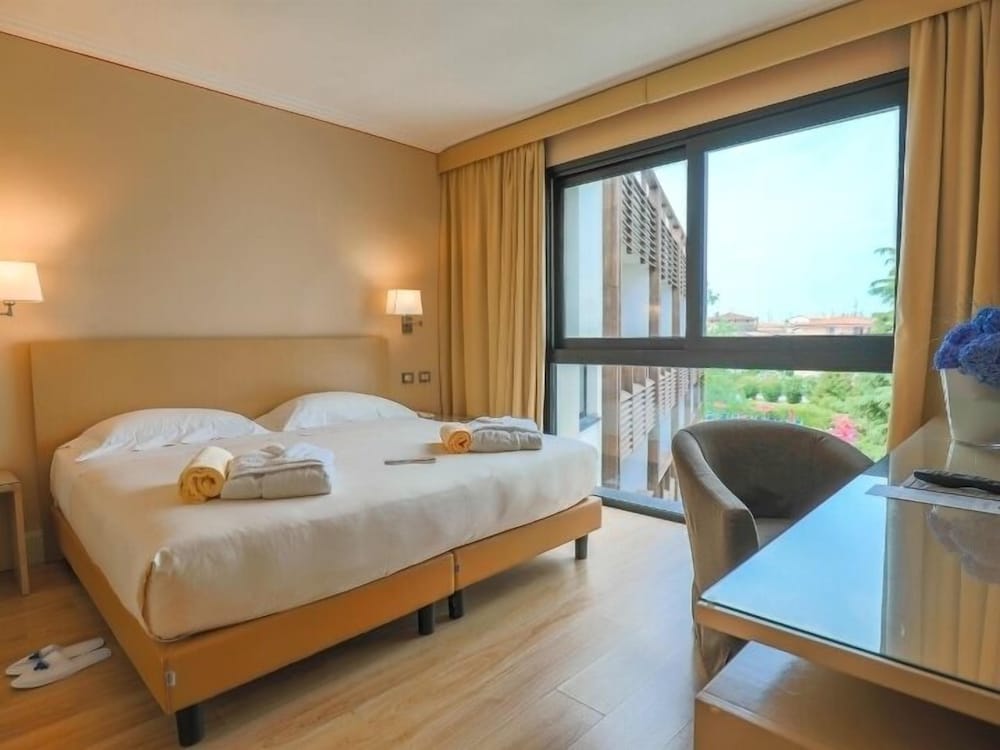 Hotel Acquaviva Del Garda 16/59
