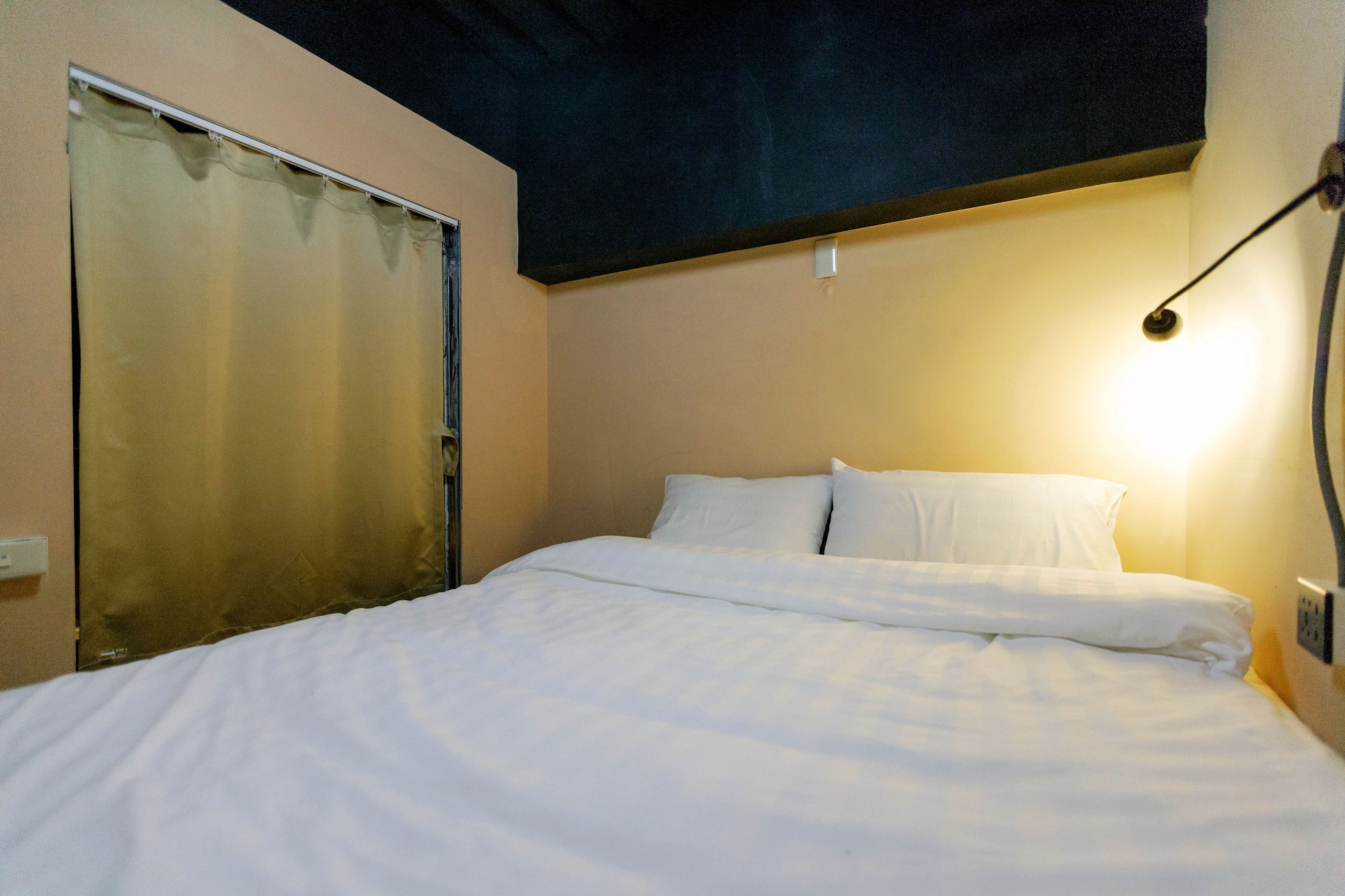 MIXED DORM, DOUBLE BED
