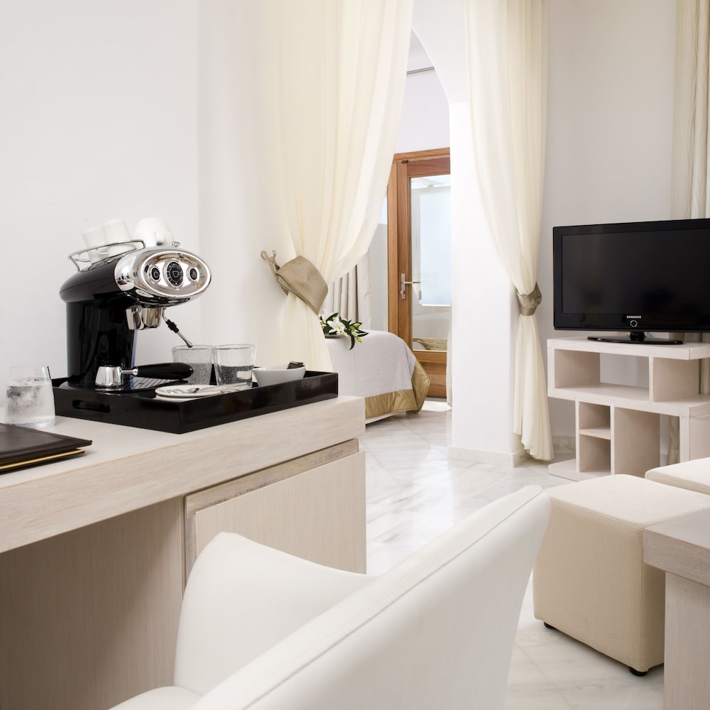 Gold Suites 49/74