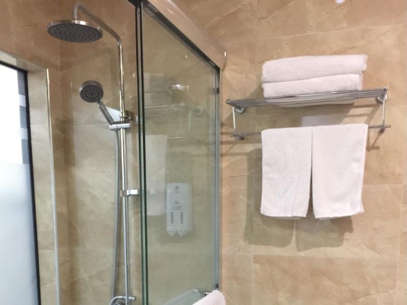 GreenTree Alliance Bengbu Railway Station Hotel 33/34