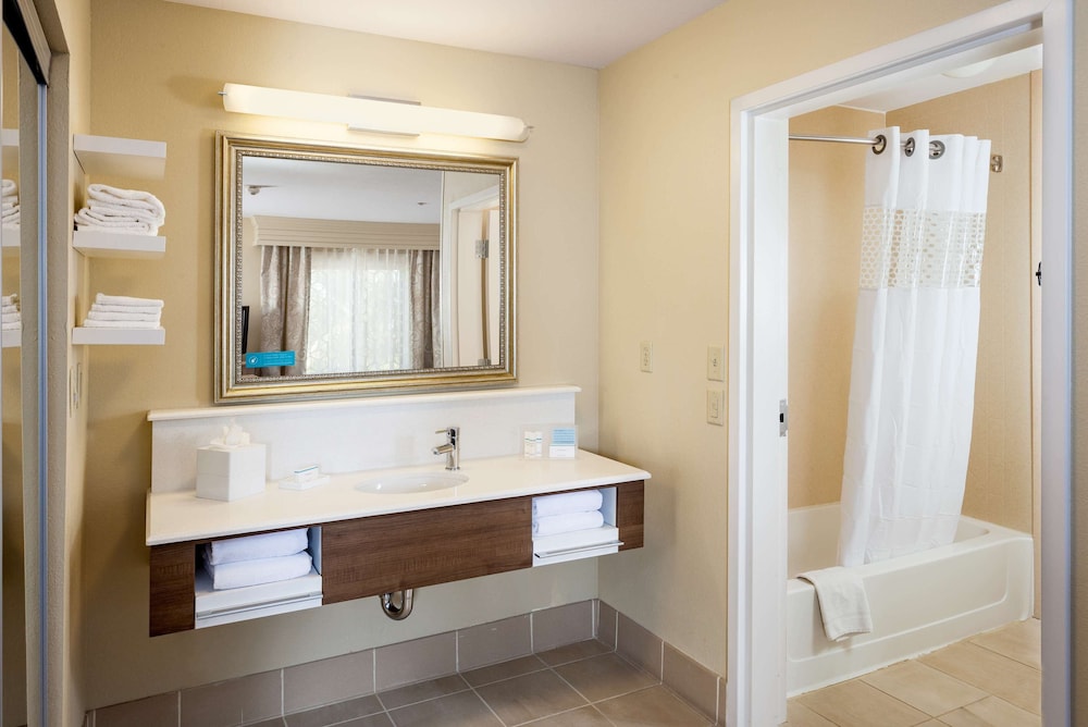 Hampton Inn And Suites Las Vegas Red Rock Summerlin 15/41