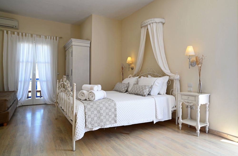 Hotel Erato 21/71