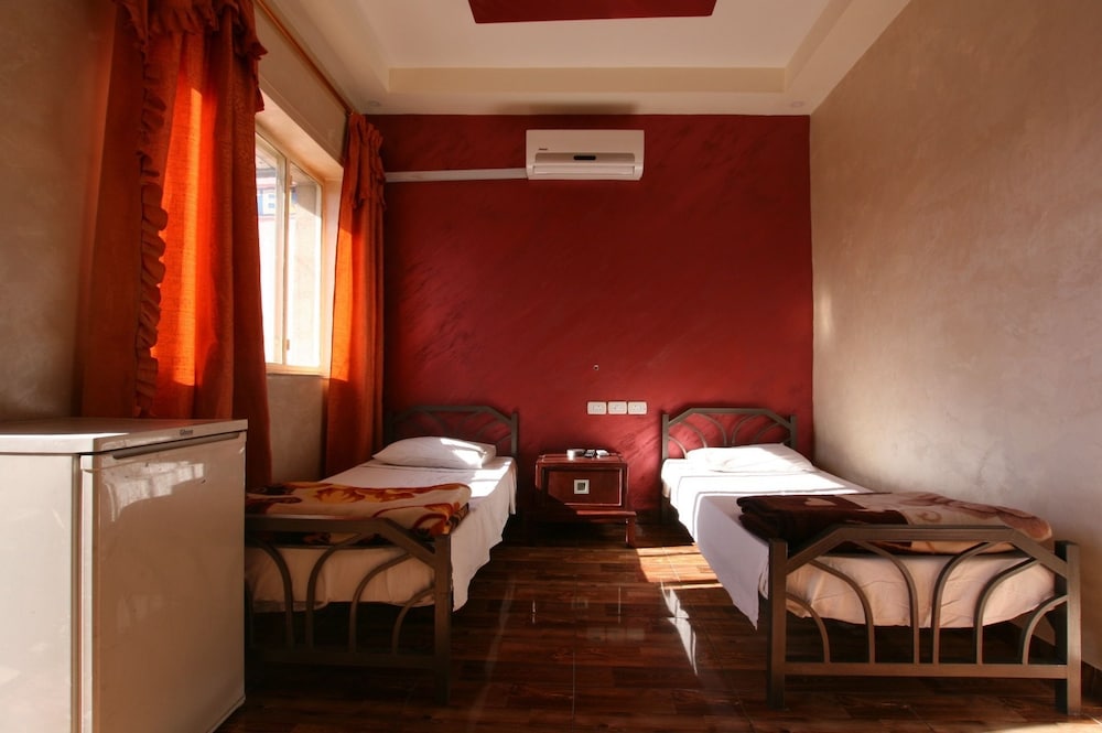 Sun Rise Hotel 17/28