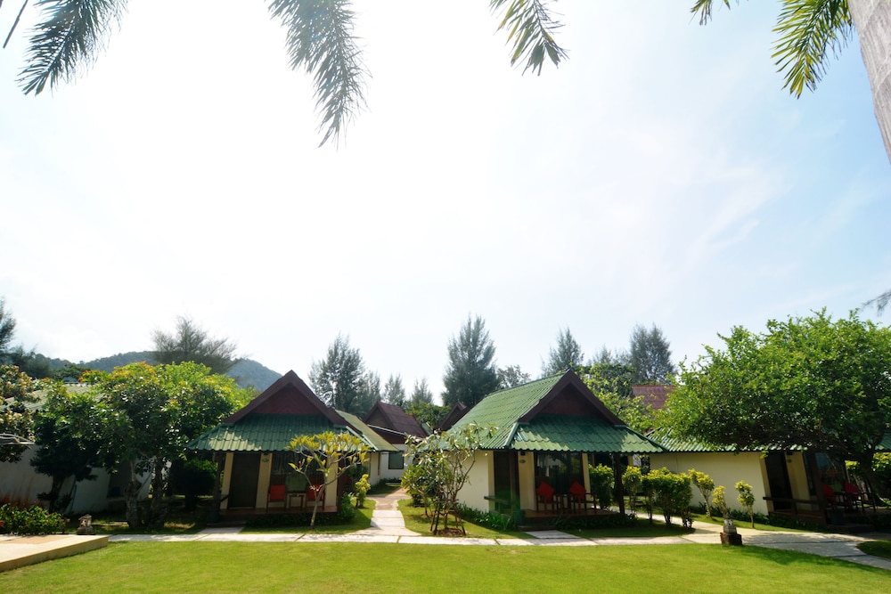 Golden Bay Cottage 11/75