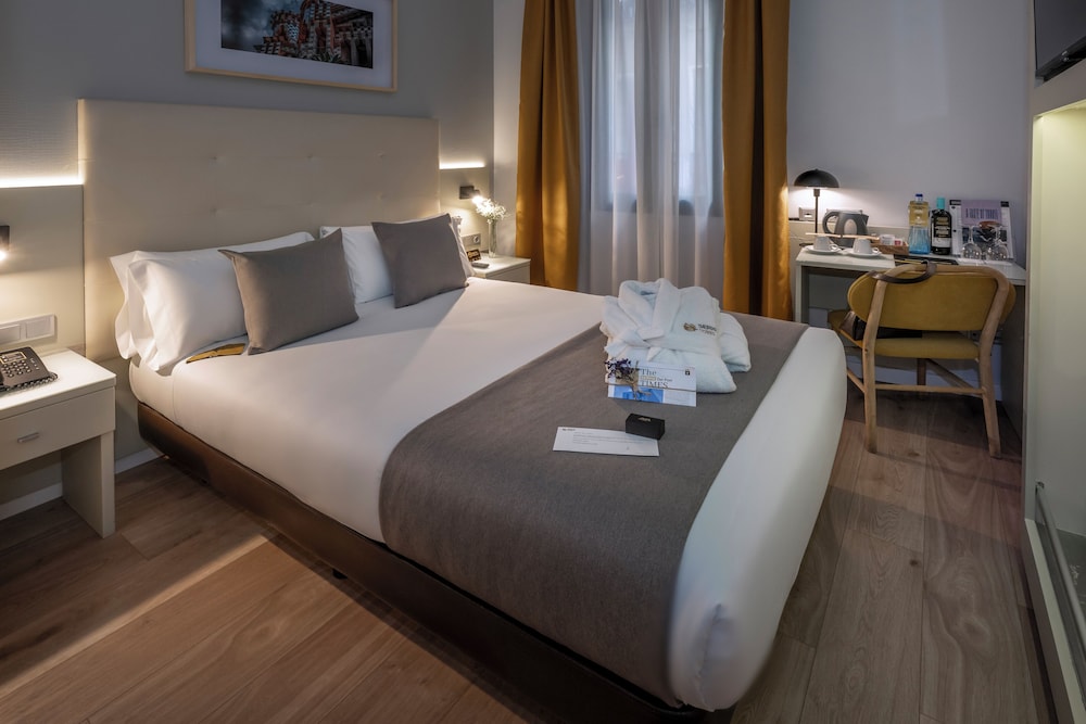 COMFORT, SINGLE, DOUBLE BED