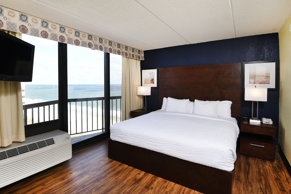 Ashore Resort & Beach Club 15/76