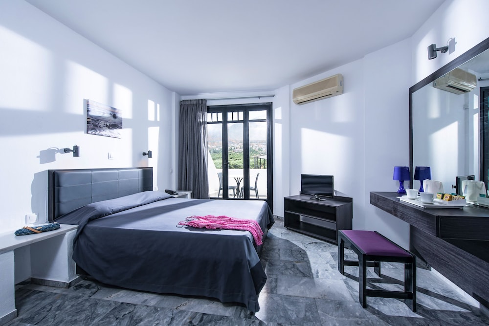 Indigo Suites Collection 13/50