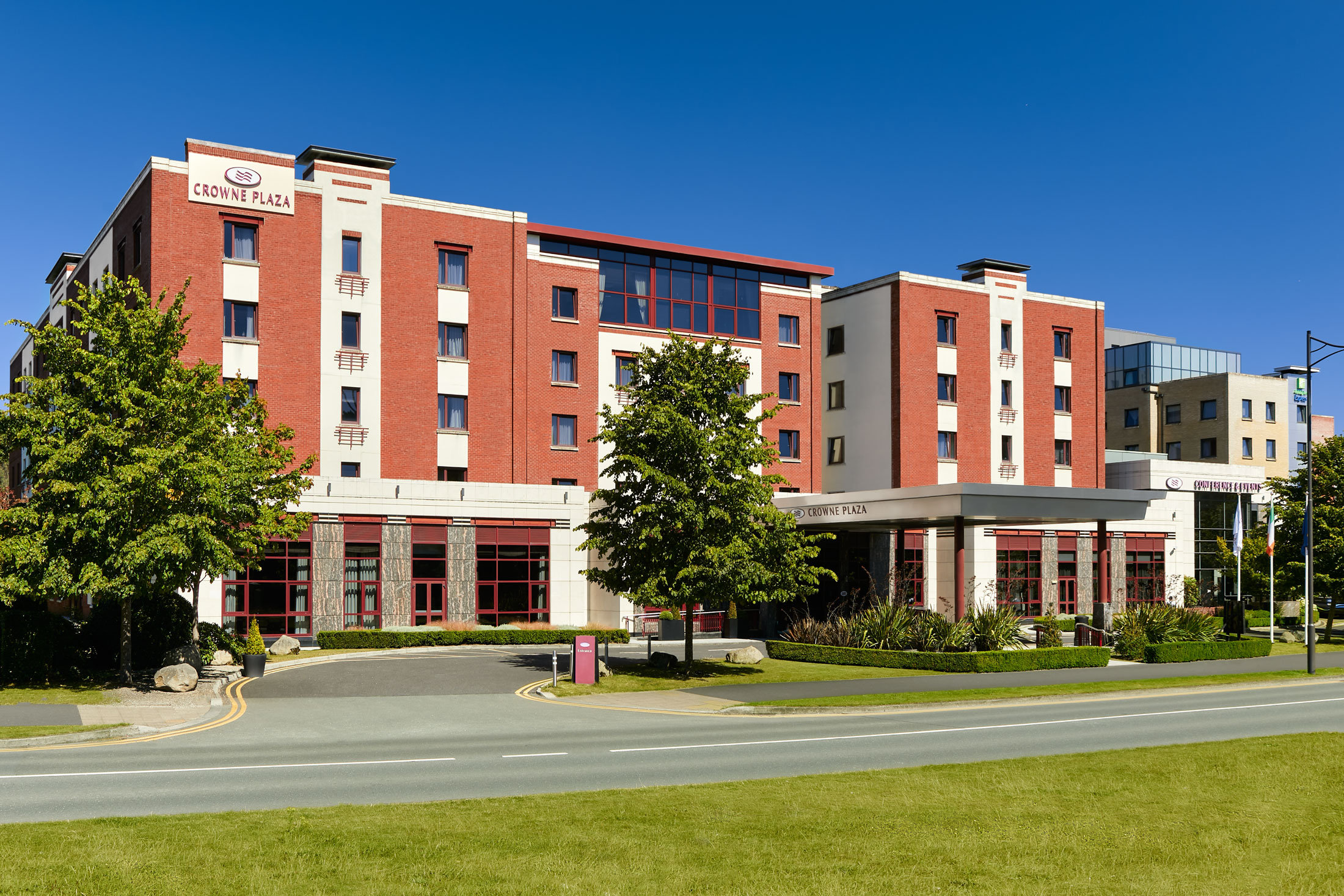 Crowne Plaza Dublin Airport 5/50