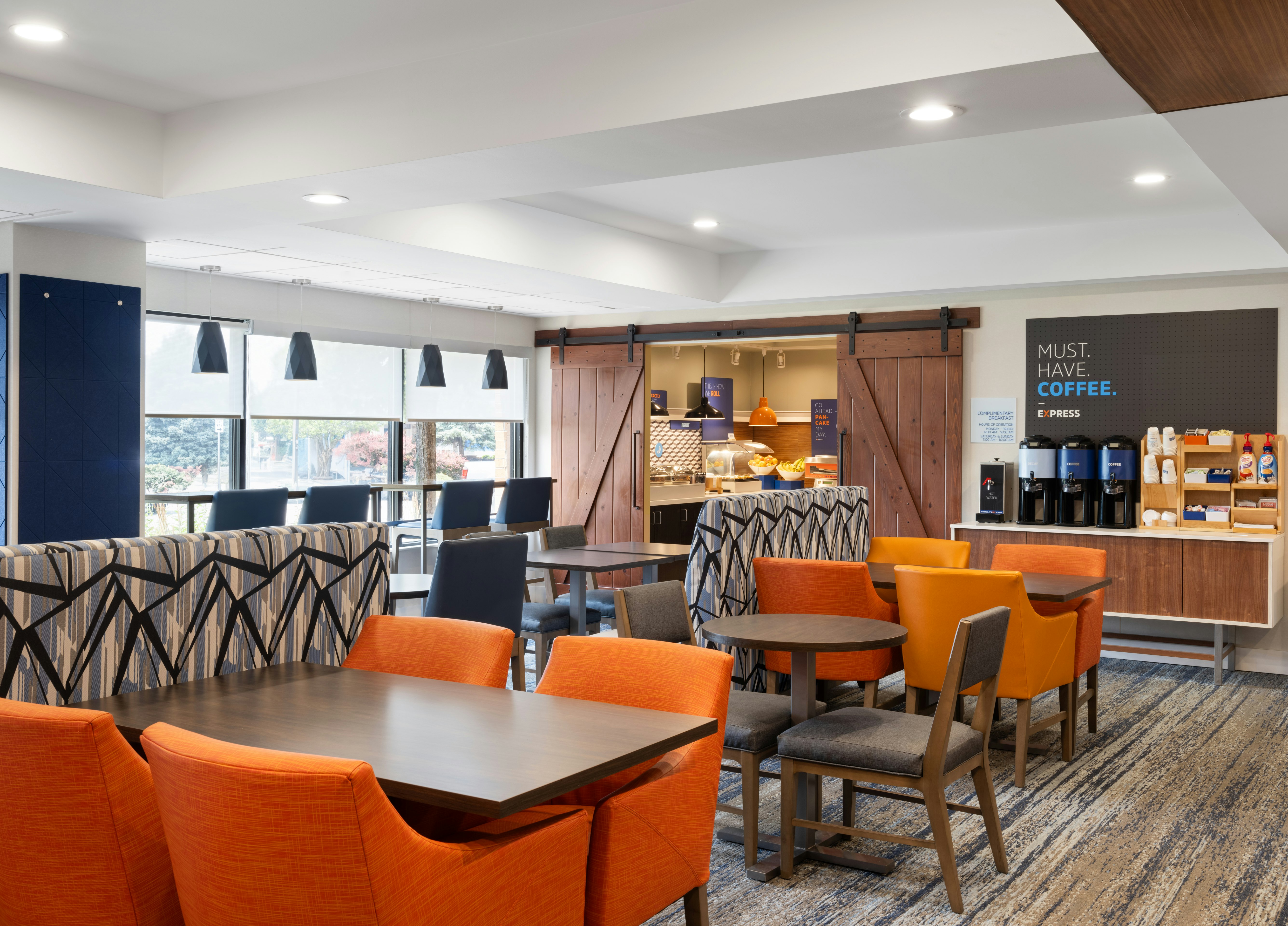 Holiday Inn Express Indianapolis Airport 59/80