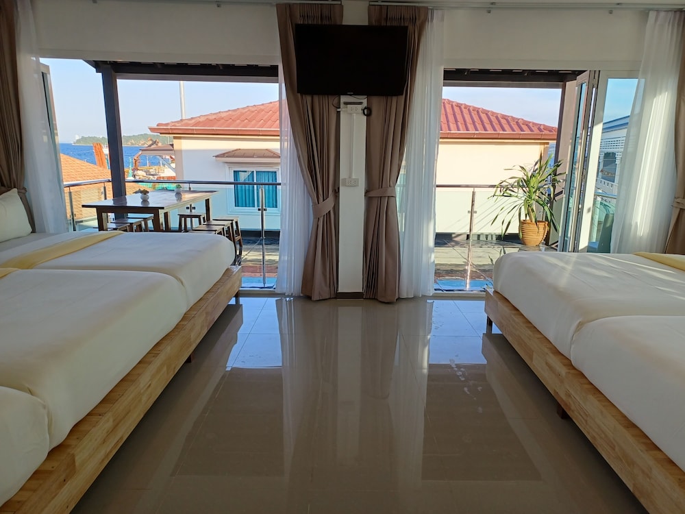 Koh Larn Riviera 13/50