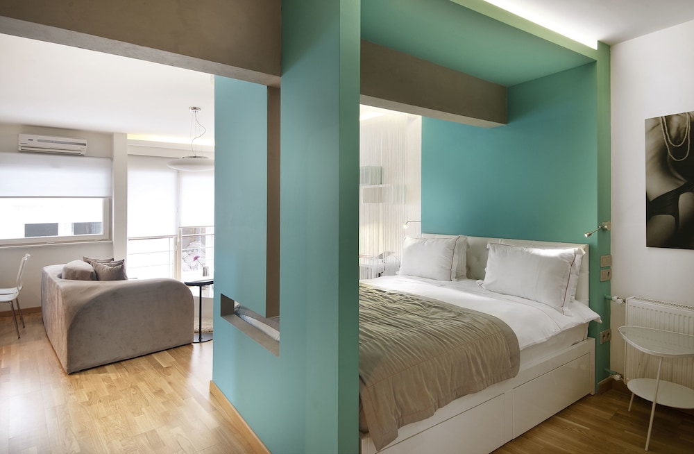 NURU ZIYA SUITES 20/82