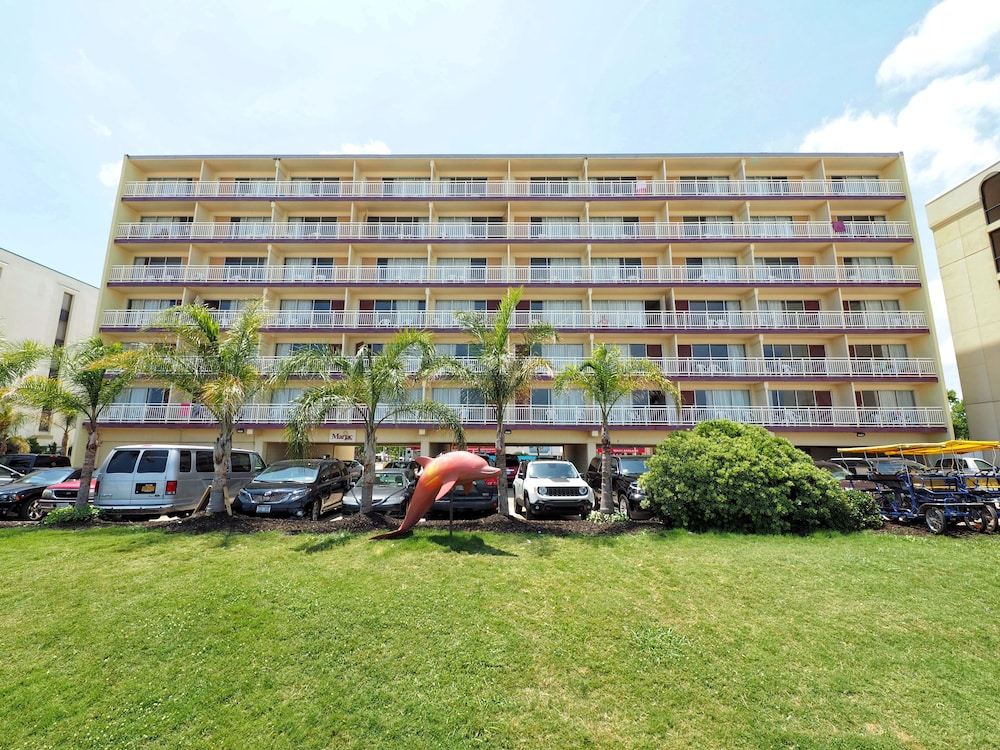 Marjac Suites 7/53