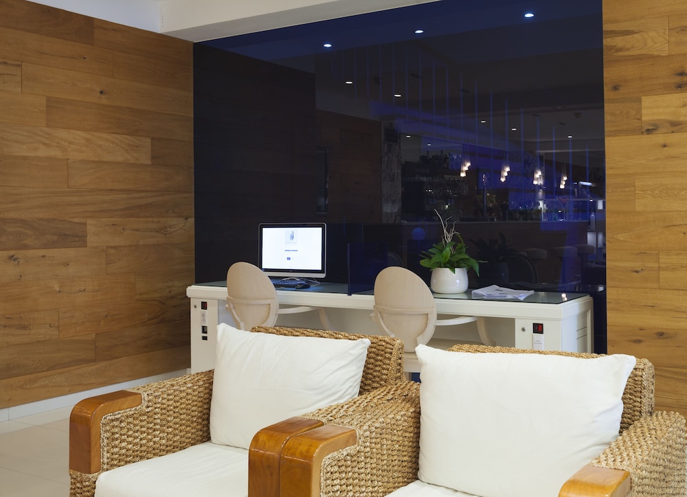 Hotel Canyelles Playa 37/48