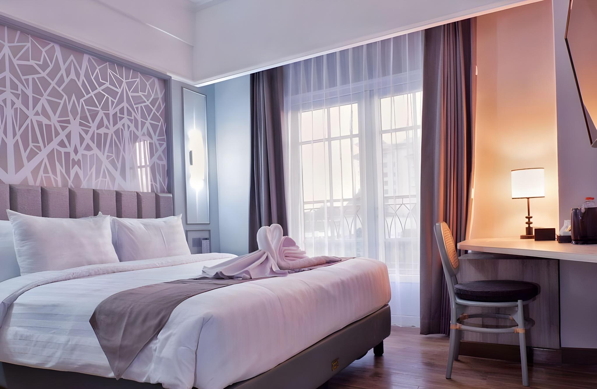 Queen Bed