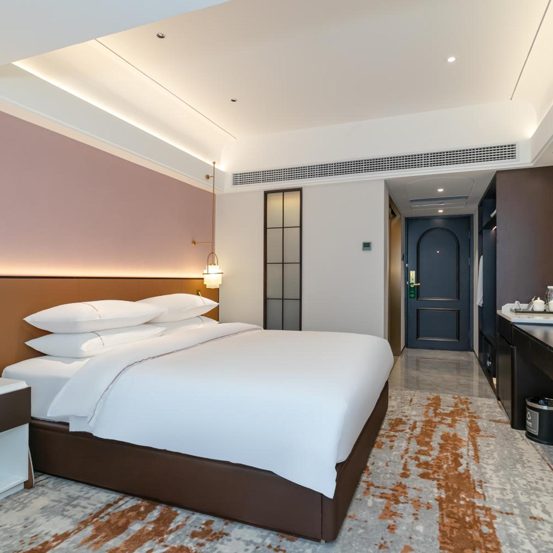 Business, Yue, King Bed