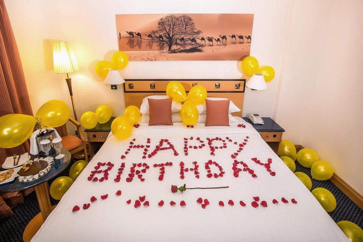 Hotel Holiday International Sharjah 10/25