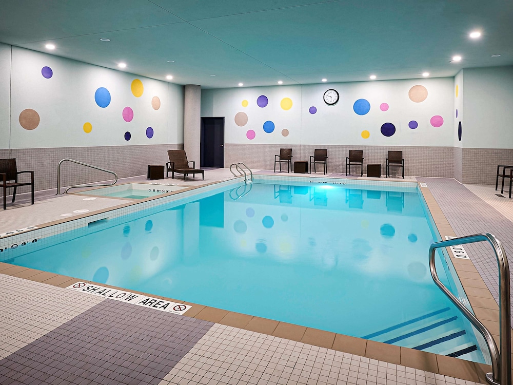 Novotel Toronto Vaughan 1/65