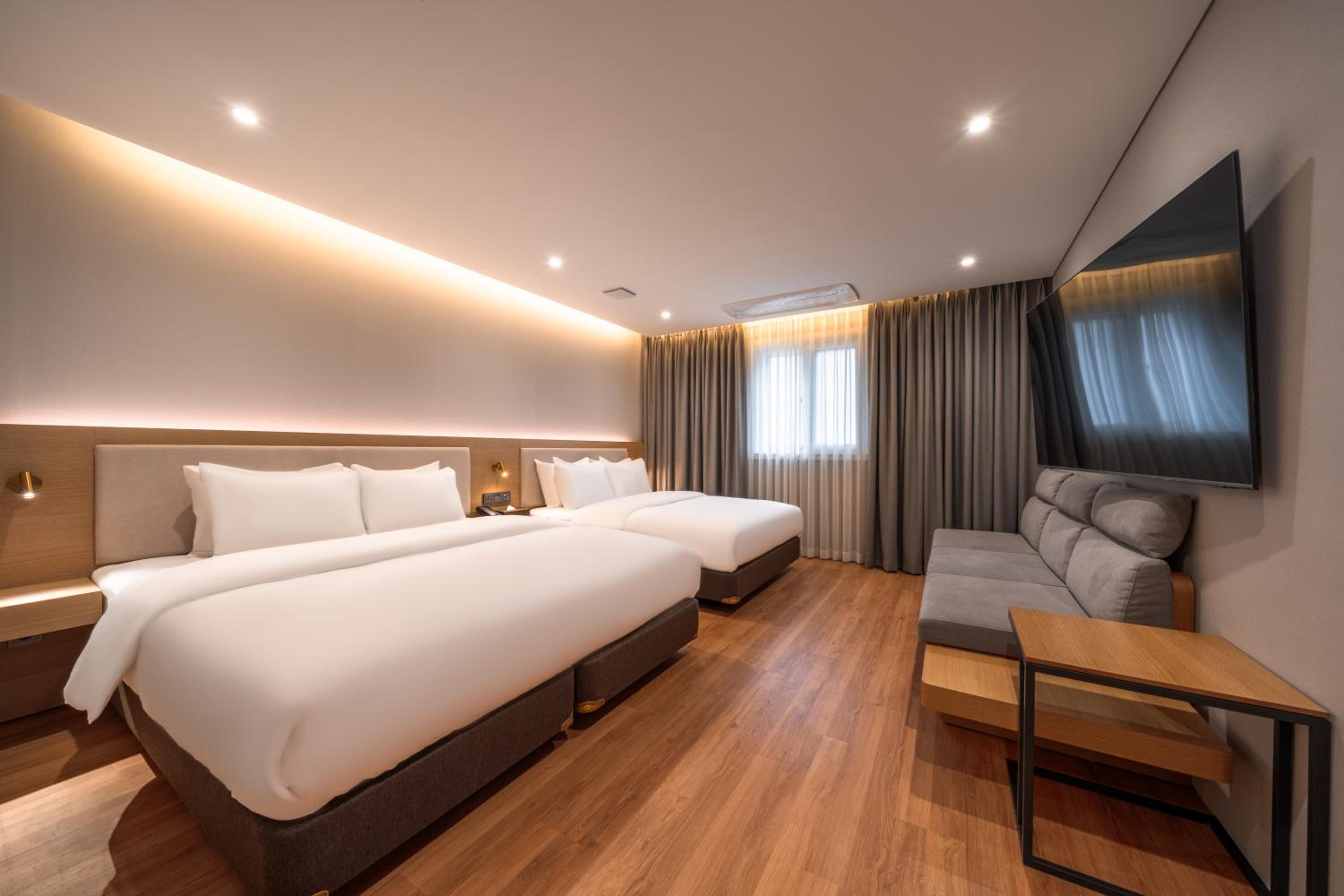 Family, Twin Beds