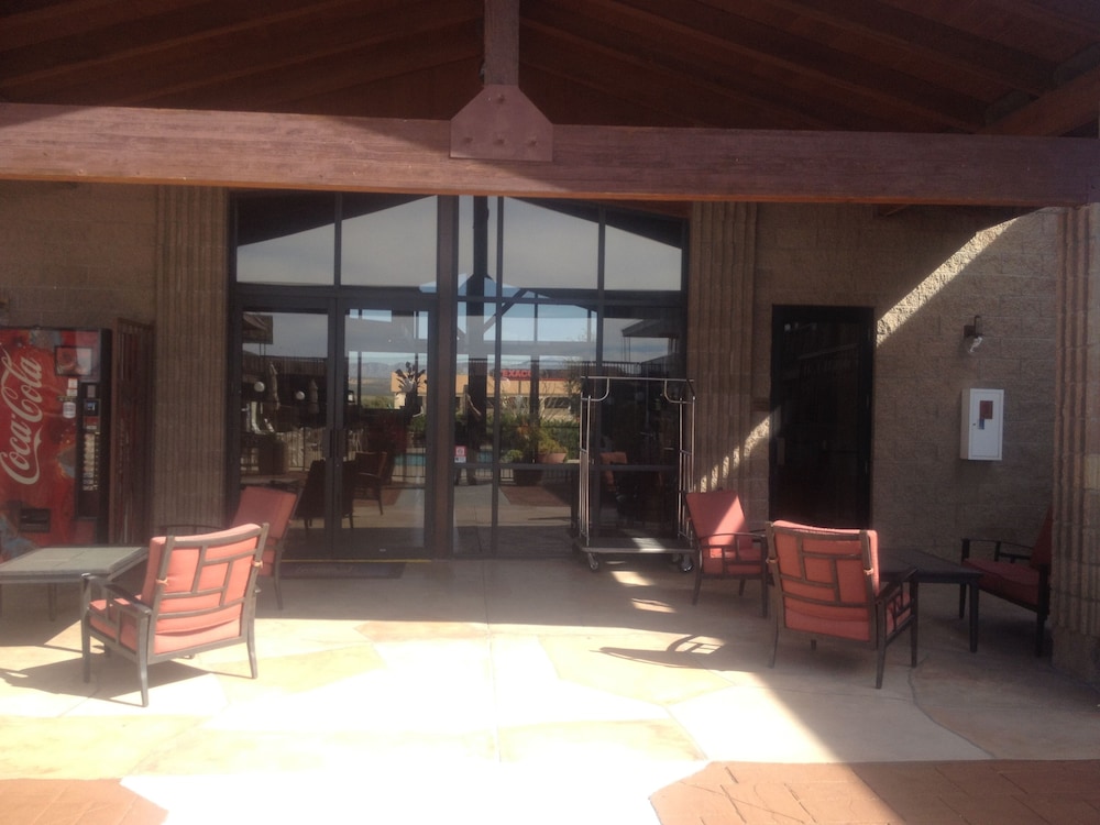 Quality Inn Benson I-10 Exit 304 38/49