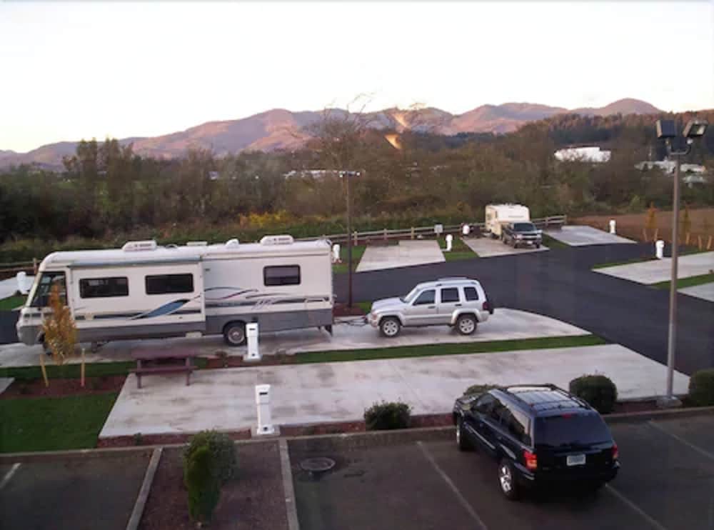 Ashley Inn of Tillamook 25/26