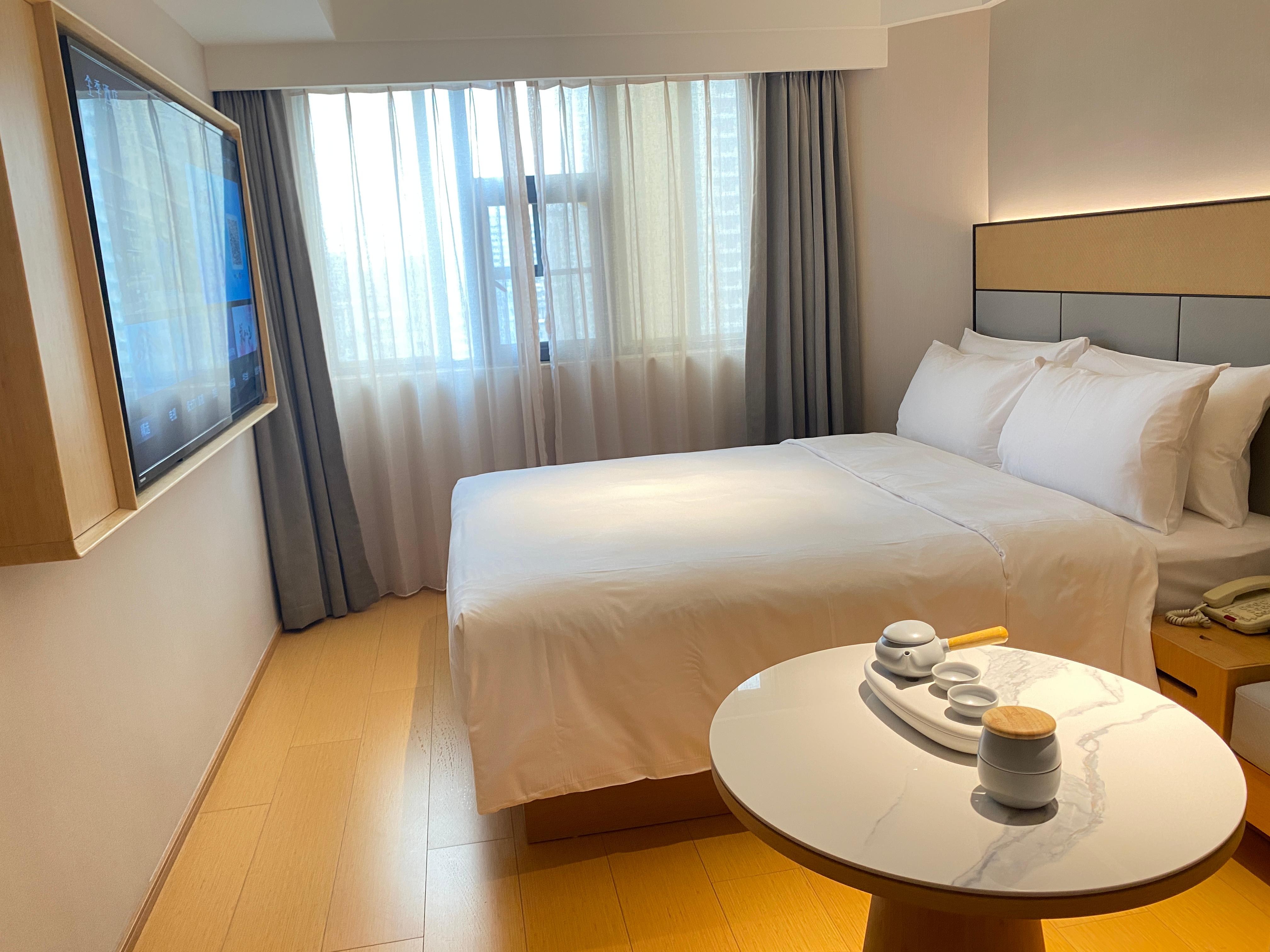 JI Hotel (Guangzhou Beijing Road Pedestrian Street Ximenkou Subway Station) 9/27