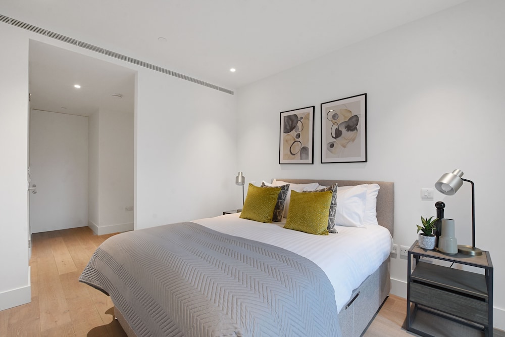 2 BEDROOMS, PREMIUM, APARTMENT
