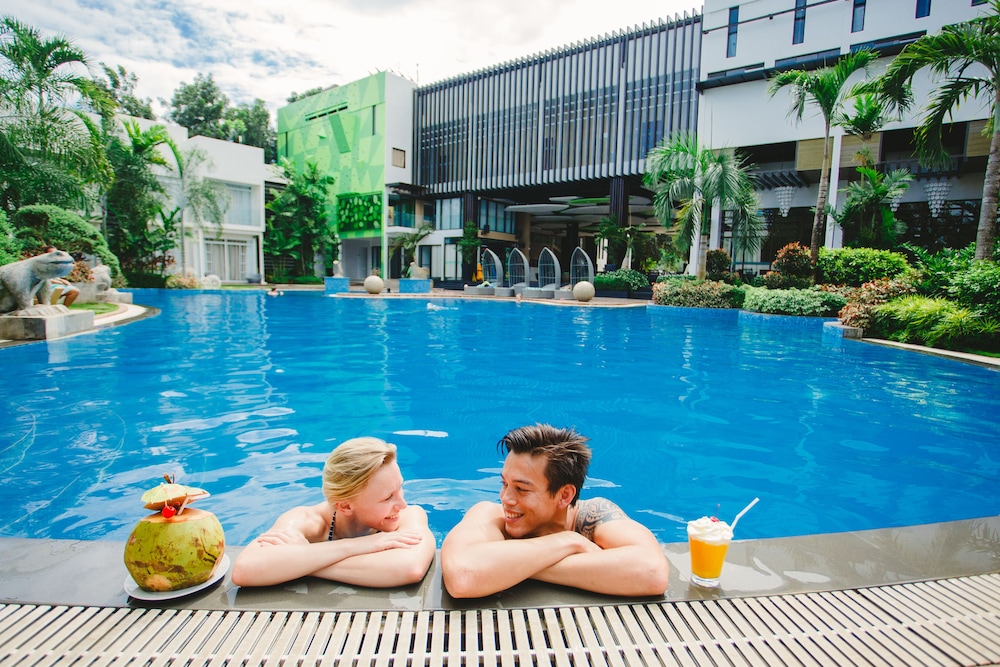 Aziza Paradise Hotel 48/50
