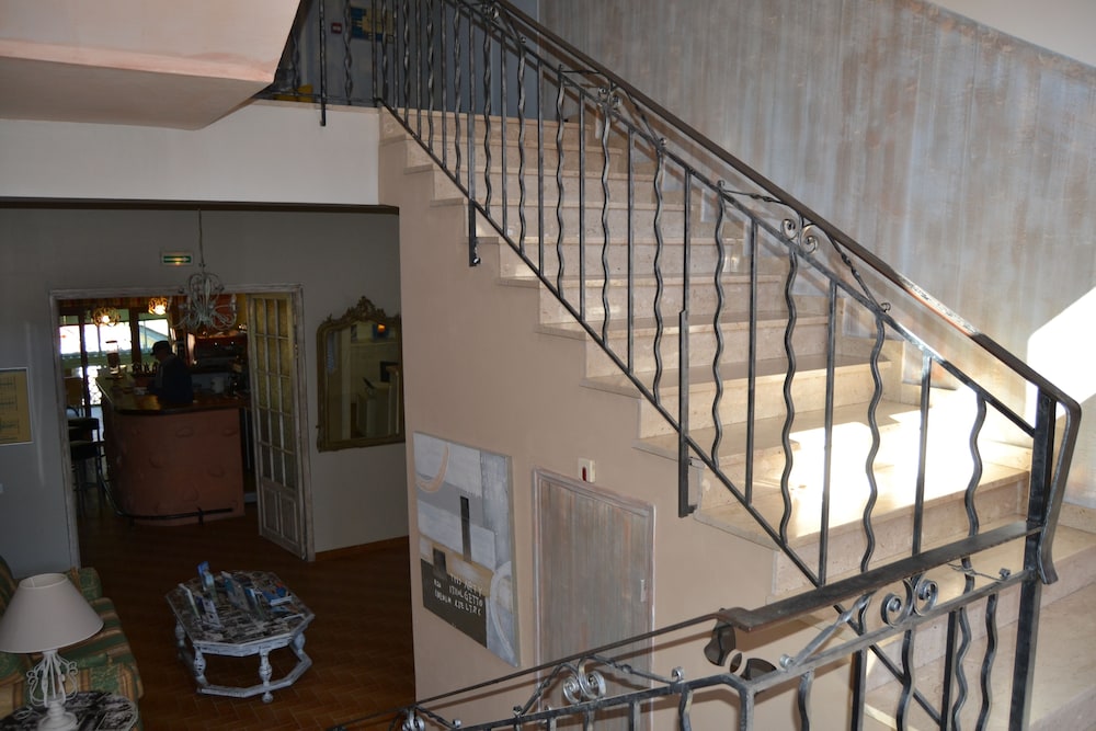Hotel Cyrnea 11/39