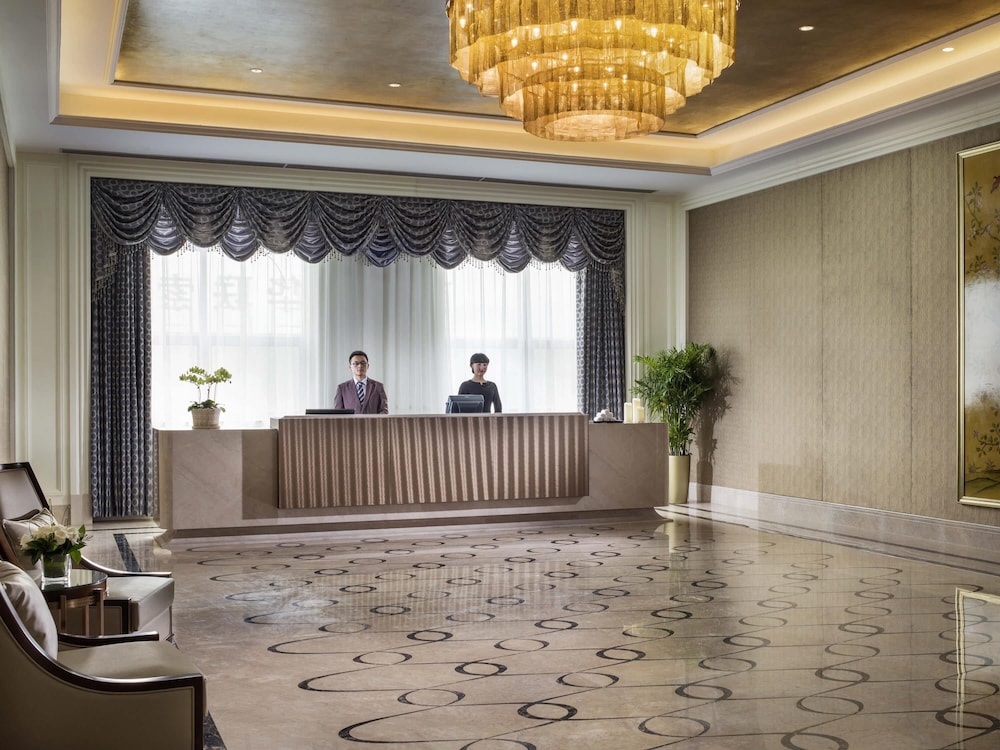 Sofitel Xining 10/72
