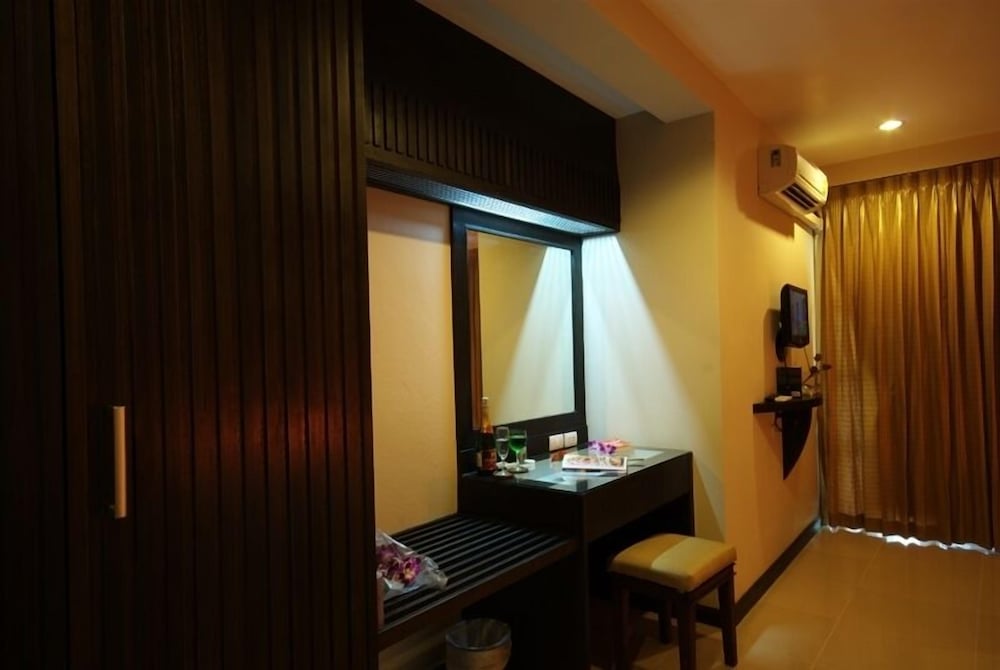 Thong Takian Resort 8/21