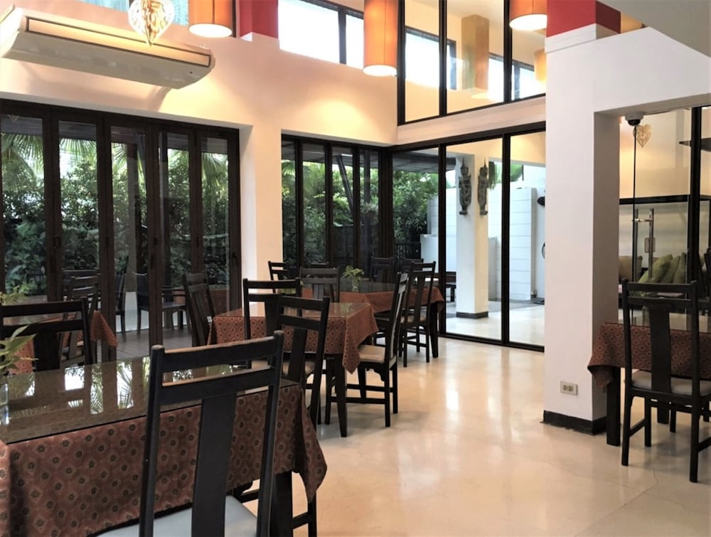Siam Piman Hotel 53/72